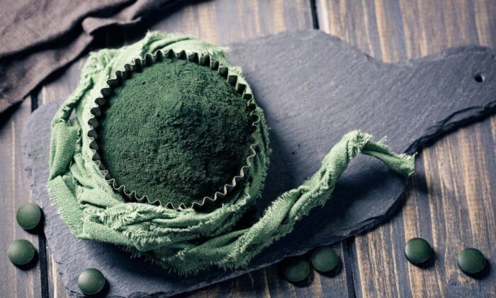 Spiruline en poudre et en comprimé